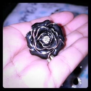 Black rose ring
